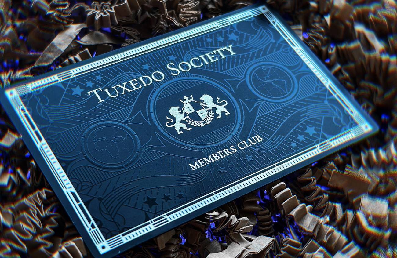 Zila un sudraba Tuxedo Society metāla kluba karte